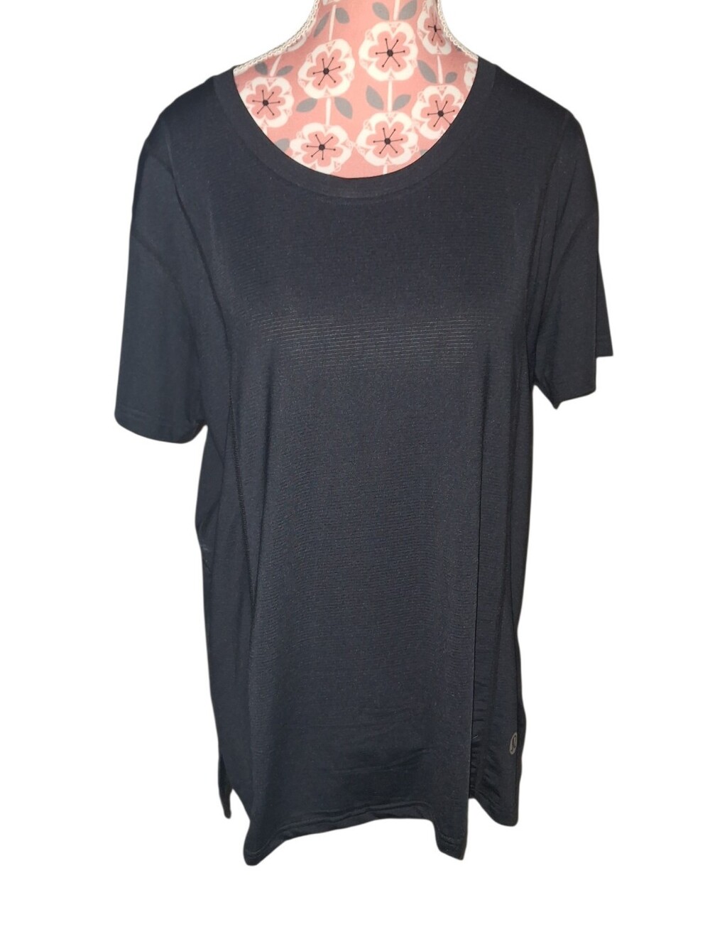 Lululemon Running Tee - Picture 2 of 5